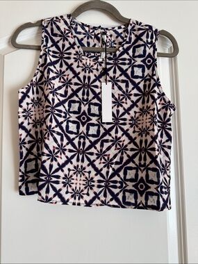Sleeveless Geometric Print Shell Top - Navy & White